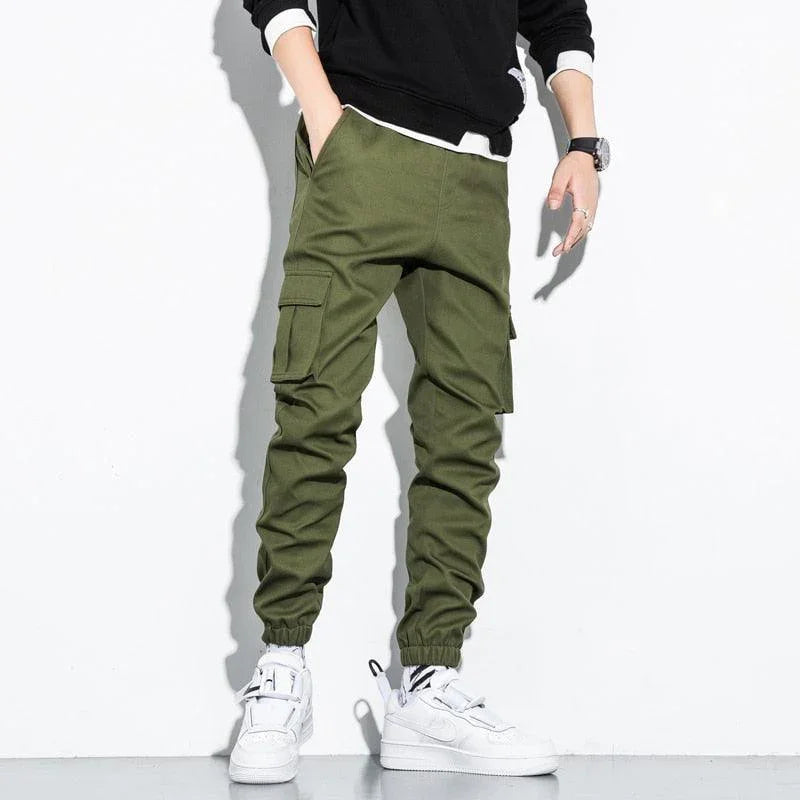 Calça Cargo Masculina Plus Size - MaxiCargo / Ideal para quem procura conforto e funcionalidade.